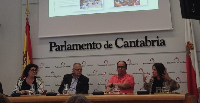 ALEGA y el Colegio de Periodistas reflexionan sobre la imagen del colectivo LGTBI en los medios