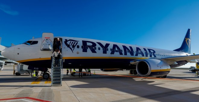 Los sindicatos denuncian que Ryanair no cumple con los servicios mínimos: "Nos han cercenado el derecho a huelga"