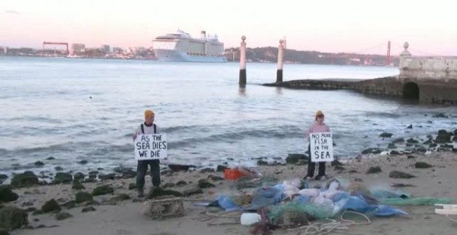 'Extinction Rebellion' denuncia la muerte de los océanos por la inacción de los gobiernos