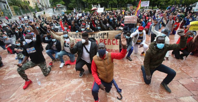 Concentración contra las muertes en la frontera