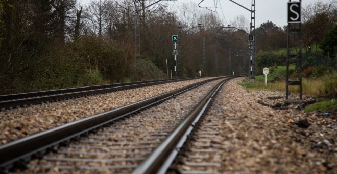 Podemos denuncia una "operación encubierta" para cerrar la línea ferroviaria entre El Berrón y Llaviana