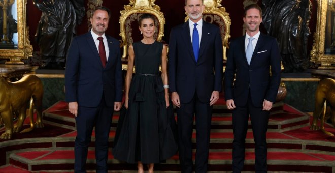 El primer ministro de Luxemburgo y su marido, la primera pareja homosexual invitada a cenar en el Palacio Real