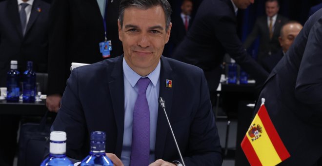 Sánchez multiplica su presencia pública en la cumbre de la OTAN para contrarrestar el desastre de Andalucía