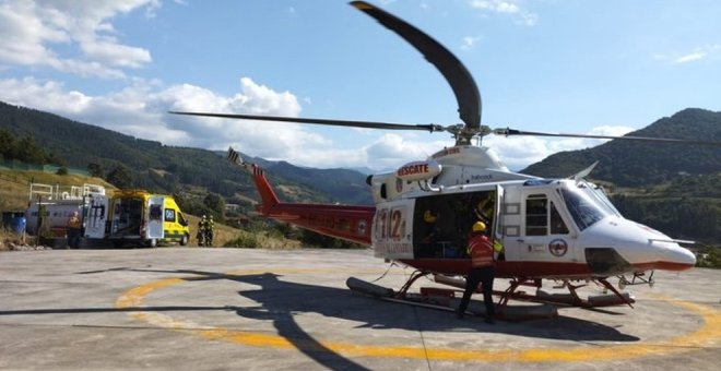 Trasladado en helicóptero un senderista con posible infarto