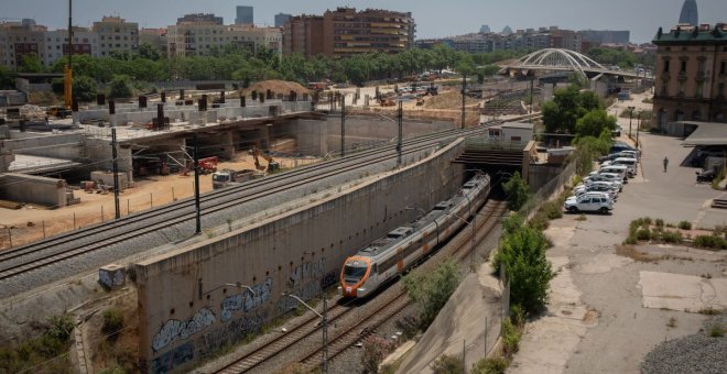 Els trens de les línies R2 i R11 ja passen pel nou traçat de la Sagrera i la nova estació de Sant Andreu