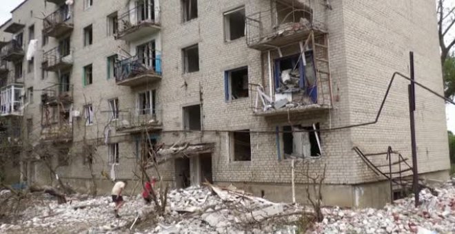 Al menos 15 muertos en un nuevo ataque de Rusia a un edificio residencial en Donetsk
