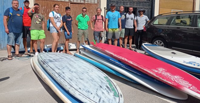 Los Cursos de Verano de la UC arrancan en Suances con la práctica del surf