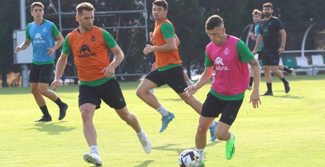 Ya conocemos la alineación del Racing en su primer partido de pretemporada