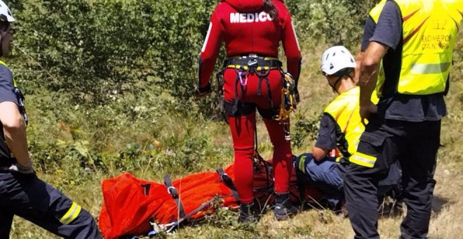 Rescatado en helicóptero un escalador tras sufrir una caída en el Barranco de Ajan