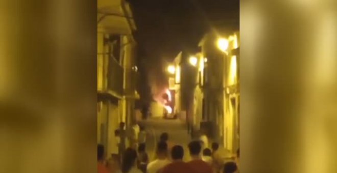 Queman varias viviendas tras una manifestación en repulsa por la muerte de un joven en Jaén