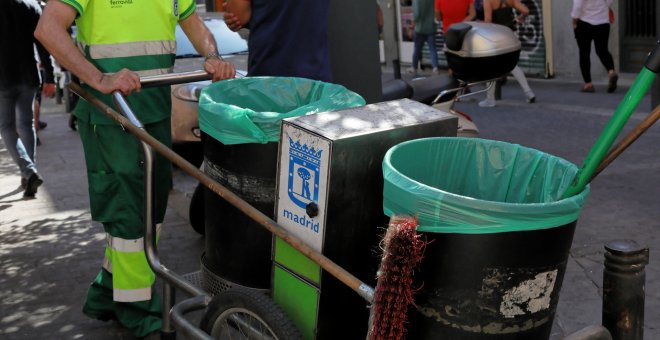 Los trabajadores y empresas de limpieza de Madrid acuerdan suprimir el turno de tarde en casos de altas temperaturas