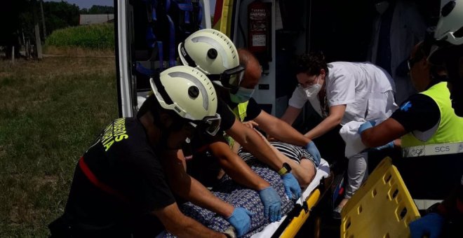 Trasladada al Hospital de Laredo tras caer de una ventana al tejado de un gallinero