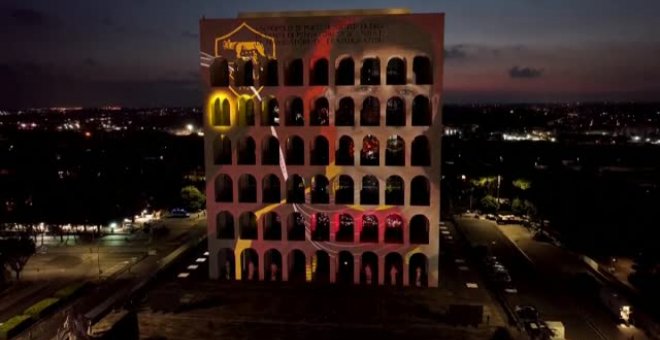 Espectacular presentación de Dybala ante la afición de la Roma
