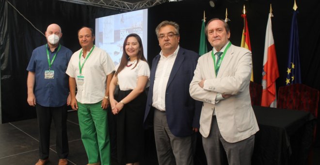 La cónsul de Filipinas en España y el alcalde inauguran las II Jornadas Culturales Luis Vicente de Velasco