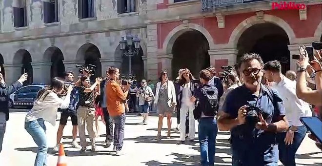 Concentración de apoyo a Laura Borràs delante del Parlament