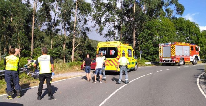 Dos heridos en un accidente de moto en la carretera de Las Nieves