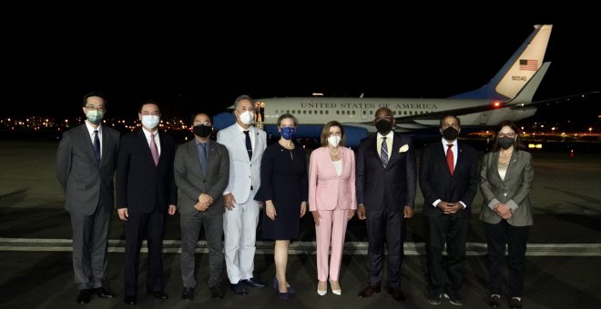 Nancy Pelosi aterriza en Taiwán pese a las advertencias de China