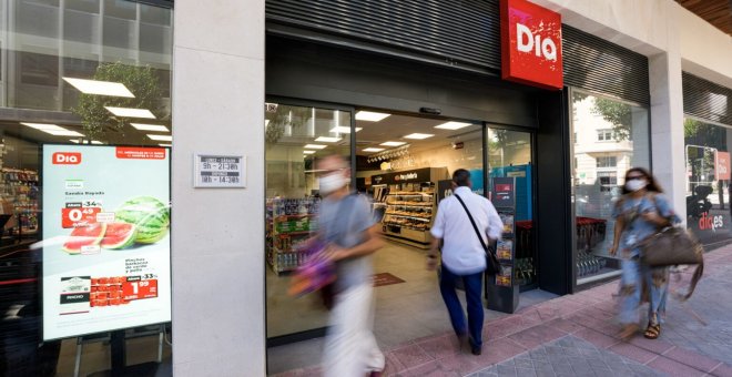 Dia vende hasta 235 supermercados y dos naves logísticas a Alcampo por 267 millones