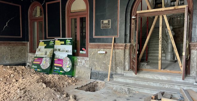 "El Ayuntamiento ha iniciado las obras del Palacio Municipal sin desalojar al personal"