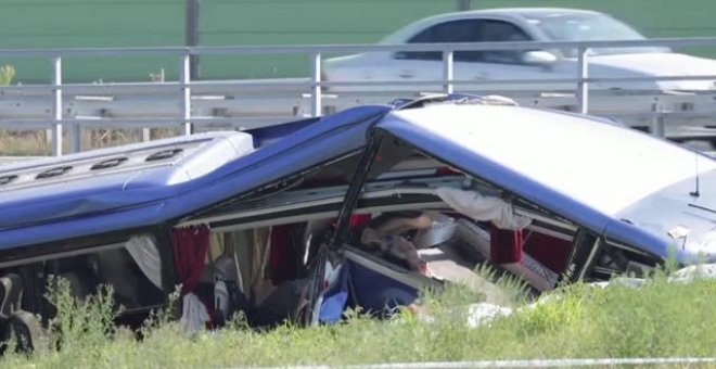 Al menos 18 personas mueren al salirse un autobús de la carretera en Croacia