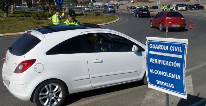 La DGT intensificará los controles de alcohol y drogas durante esta semana