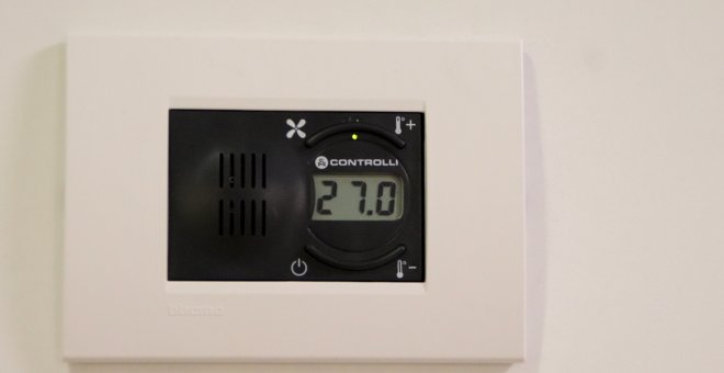 Tots els aparadors s'han d'apagar a les deu del vespre aquest dimecres: entra en vigor el decret d'estalvi energètic