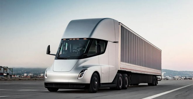 Elon Musk anuncia la llegada del Tesla Semi este mismo año