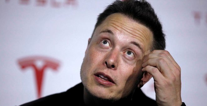Elon Musk pone a la venta más acciones de Tesla, reduciendo su participación al 15%