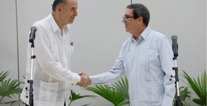 Colombia y la guerrilla del ELN anuncian en La Habana que retoman el diálogo para alcanzar una "paz total"