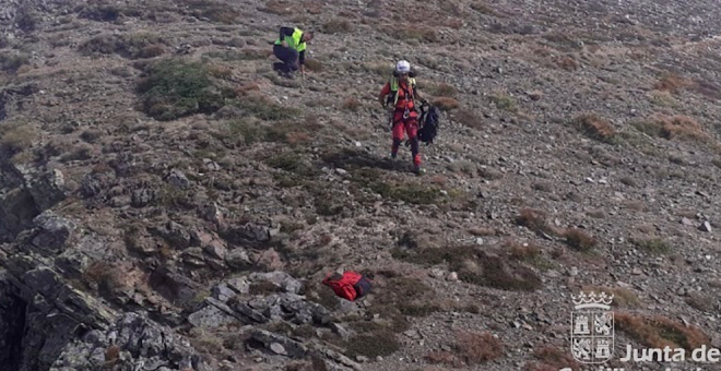 Auxiliado un montañero enriscado en el Alto de Cubil del Can, entre León y Cantabria