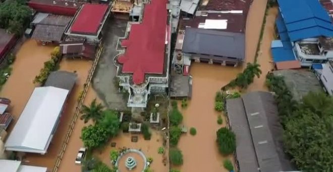 La rotura de una presa en Myanmar causa graves inundaciones en el norte de Tailandia