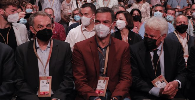 La presión del PSOE por el indulto de Griñán devuelve a Feijóo la iniciativa política que Sánchez le había arrebatado