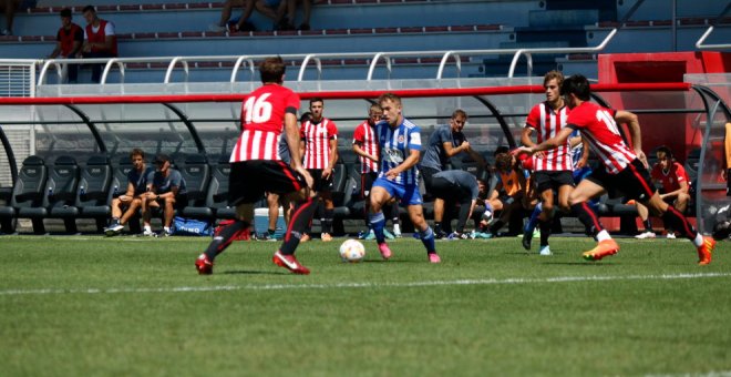 La RS Gimnástica no puede con la pegada del Bilbao Athletic