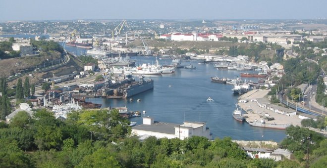 Un dron ataca la sede de la Flota rusa del mar Negro en Crimea tras la muerte este viernes de siete civiles ucranianos