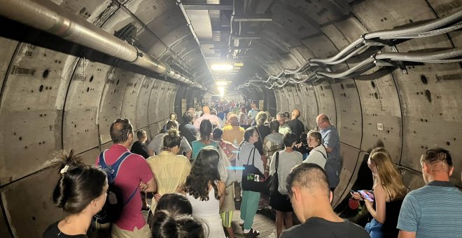 Evacuados decenas de pasajeros del Eurotúnel por una avería
