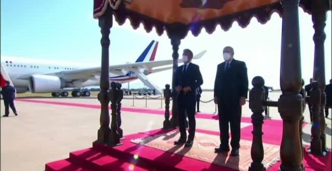 Macron estrecha lazos con Argelia en plena crisis gasística