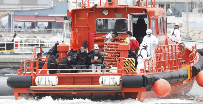 El naufragio de una patera entre Murcia y Alacant deja al menos ocho muertos, incluidos dos niños