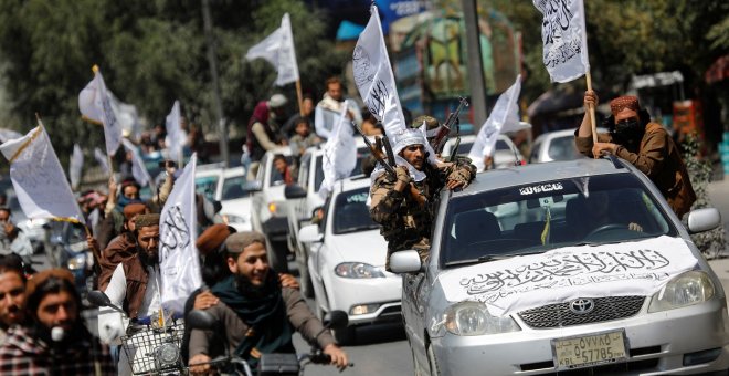 Los talibanes celebran en su primer aniversario la salida de las tropas de EEUU con un desfile en Kabul