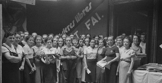 Las Mujeres Libres inauguran el Alcuentru del Llibru Anarquista de Xixón