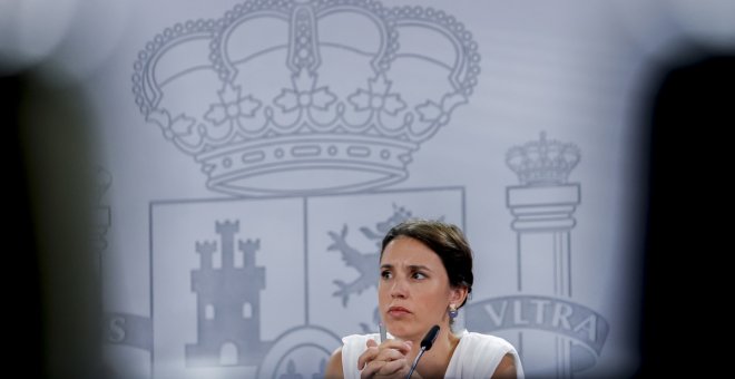 Irene Montero firma un convenio de colaboración sobre violencia de género y derechos LGTBI con el Gobierno alemán