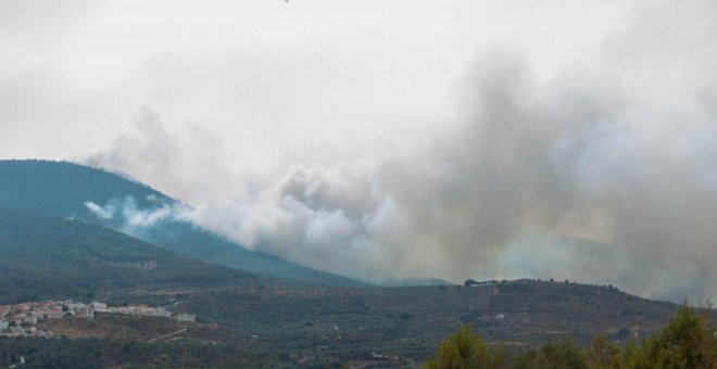El incendio de Granada sigue sin estabilizarse tras quemar más de 4.000 hectáreas