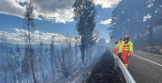 Siguen activos los incendios provocados en Peña Cabarga y Molledo