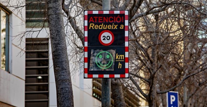 Barcelona incorpora 17 radares de punto fijo para reducir la siniestralidad