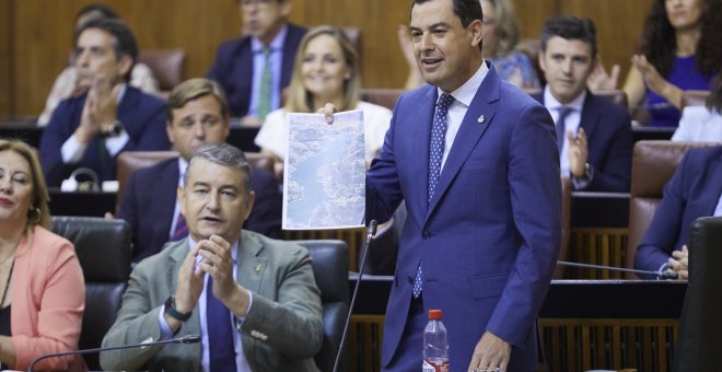 La izquierda andaluza reclama a Moreno medidas a favor del taxi en el estreno parlamentario