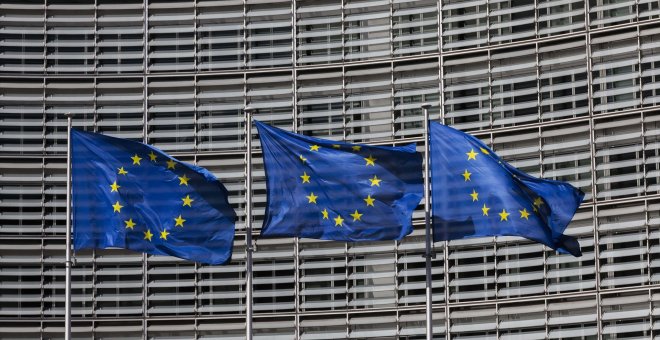 Bruselas plantea una ley para aumentar la protección de la libertad de información
