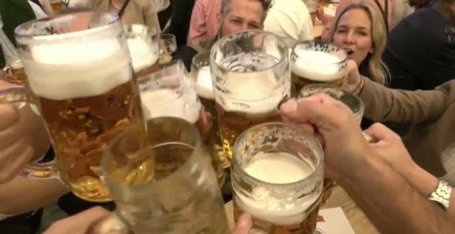 Arranca en Múnich el tradicional Oktoberfest con sed de cerveza tras la pandemia