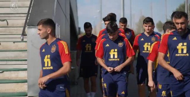 Penúltimo entrenamiento de la selección antes de medirse a Suiza