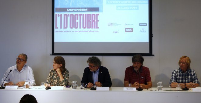 Forcadell i Puigdemont intervindran a la manifestació de l'1-O que vol unir "totes les ànimes de l'independentisme"