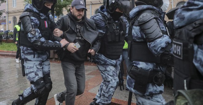 Rusia detiene a casi 750 personas en las nuevas protestas contra Putin por la movilización para reforzar las tropas