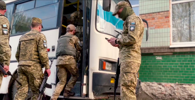 Criminales reclutados por Moscú desertan para unirse a la Legión rusa que lucha contra Putin
